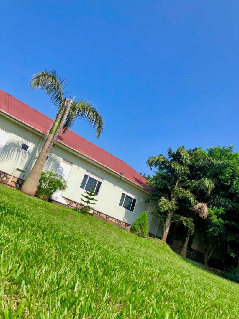 Airport Shoebill Hotel Entebbe Exterior foto