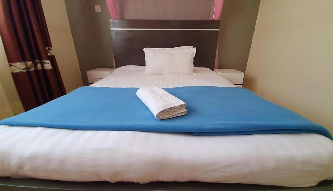Airport Shoebill Hotel Entebbe Exterior foto